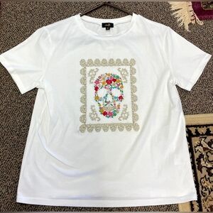 Embellished Floral Skull Short Sleeve Tee - White